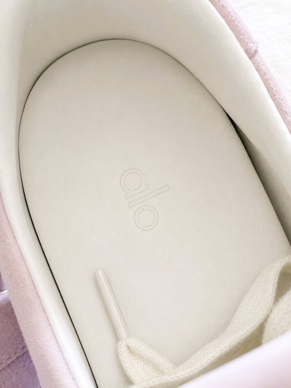 Alo Yoga x JISOO Sunset Sneakers Bloom Pink M7/W8.5 NWT - Picture 5 of 13